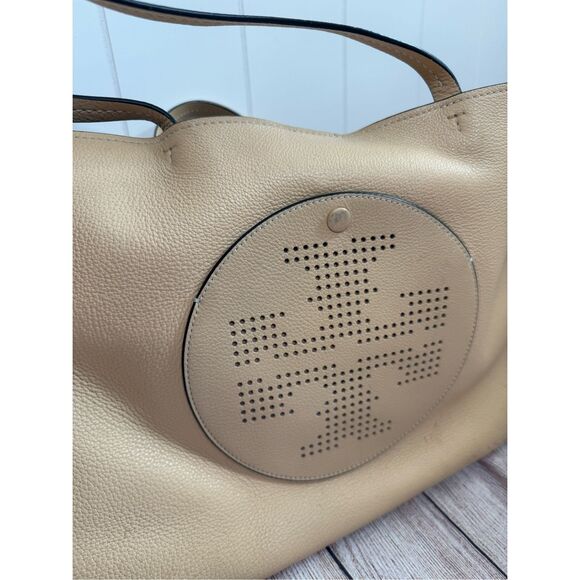 Tory Burch Perforated Tote in‎ Sand Dune Tan Large Oversized Designer - Picture 4 of 16